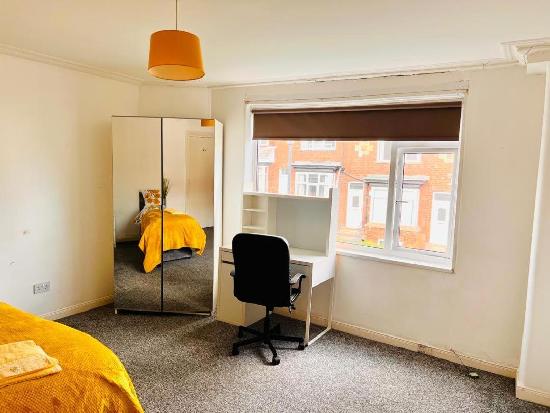 Private Room Close To Leeds University And City Centre Екстериор снимка